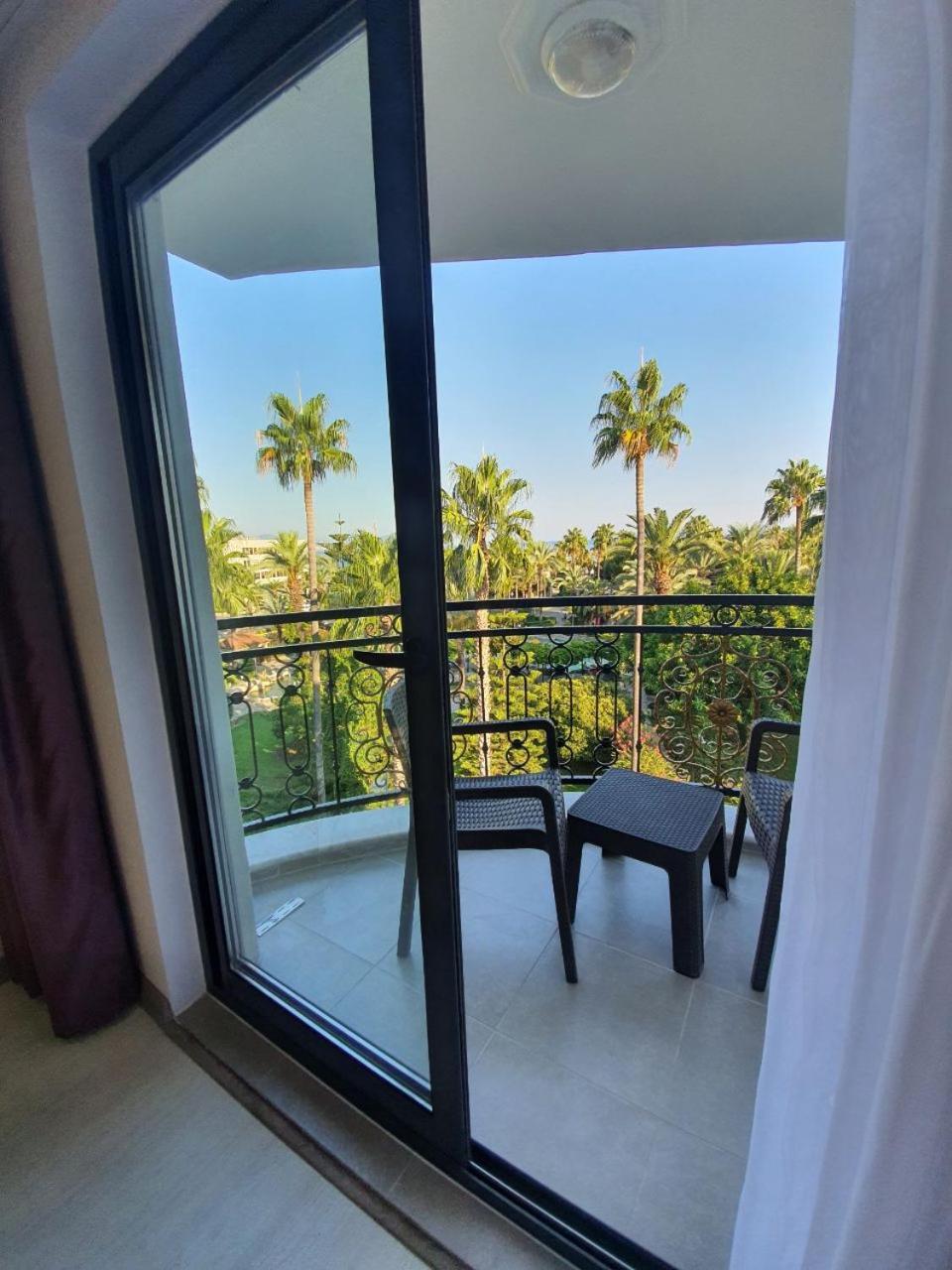 Karikatuer Bi Hotel Alanya Exterior photo